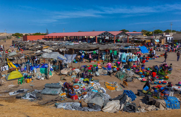 Markt in Tombua