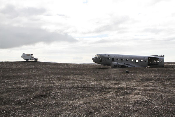 Flugzeugwrak bei Vik