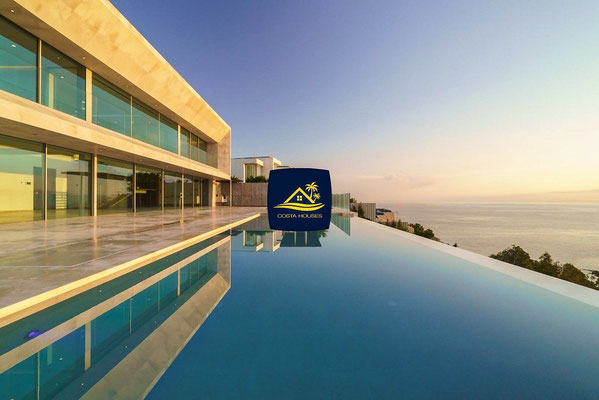COSTA HOUSES Luxury Villas S.L. ® es una consolidada agencia de gestión de Propiedades Exclusivas