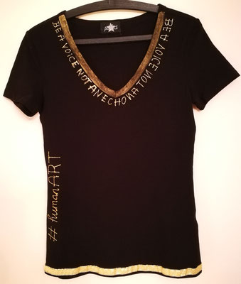 Shirt, " I am a voice not an echo", Gr. S