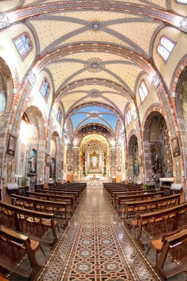 Interno del Santuario - navata principale