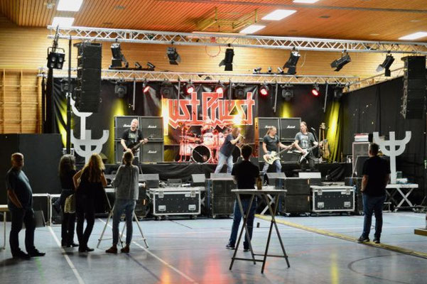 Just Priest Band bei der Probe