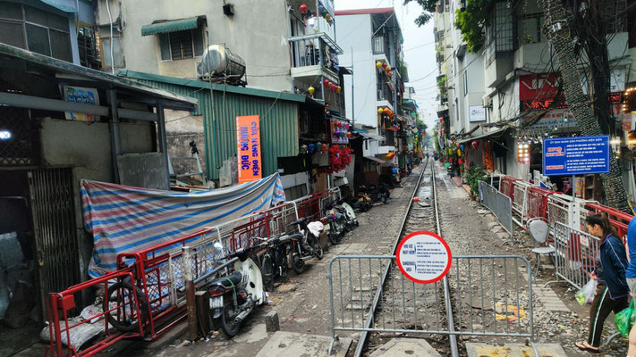 die berühmte Nord-Süd-Strecke von Hanoi nach Saigon (von den Franzosen gebaut)