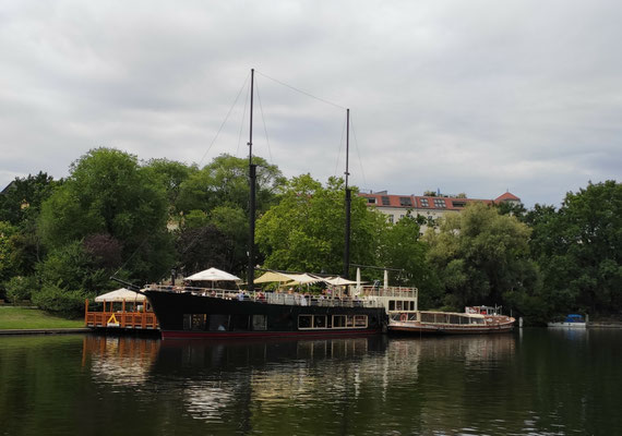Berlin vom Wasser aus...