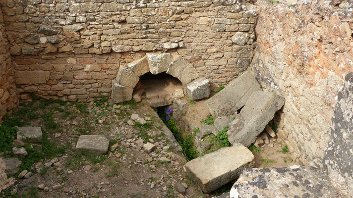 in der Chellah necropolis