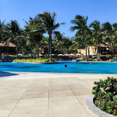 einer der Pools im Pandanus Resort