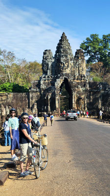 eine Fahrradtour nach Angkor Thom, am Südtor