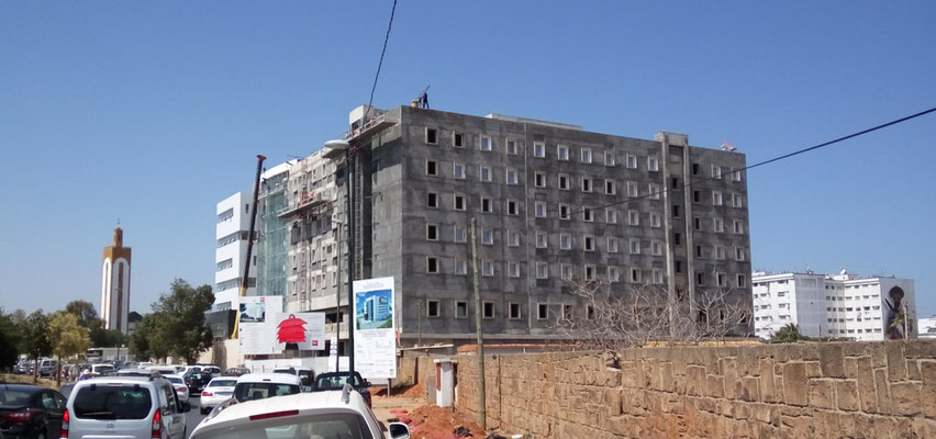 ibis Hotel und daneben die ONCF PCC im Rohbau  2016