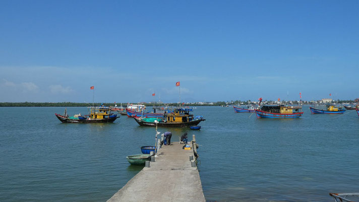 der Hafen - Bến Thuyền Du Lịch Cẩm Kim