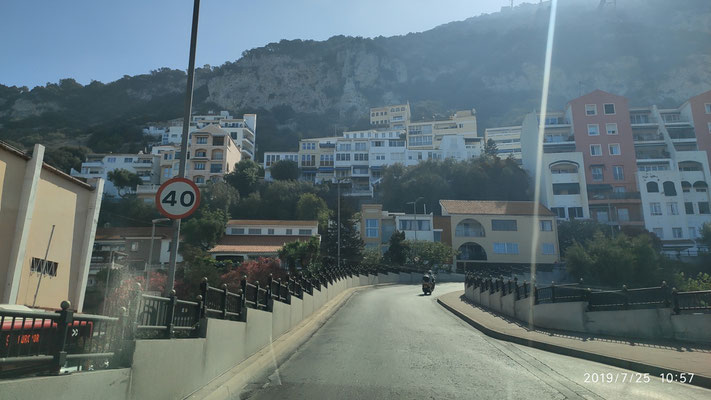 auf Gibralta