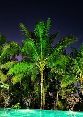 Abends am Pool im Hotel La Siesta Hoi An Resort & Spa...