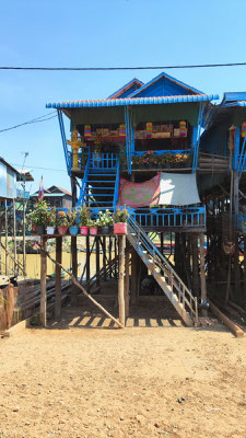 am Tonel-Sap-Fluss im Dorf Kampong Phluk