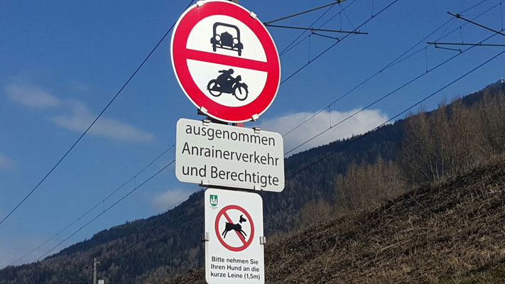 Fahrverbot im Bereich Sportplatz bis Fa. Föger