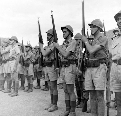 Armée française libre en Nouvelle Calédonie 1942 - photo LIFE