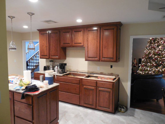 Kitchen Cabinets Cherry Raised Panels Sherwin Williams Classic Cherry stain with Medium Rub Lacquer finish