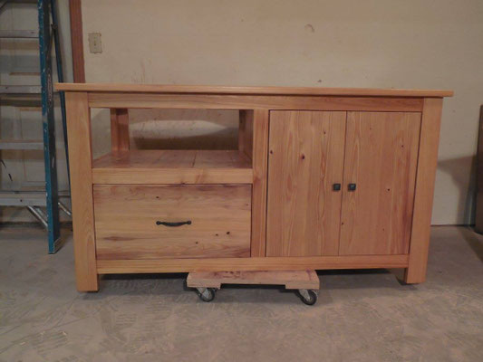 Custom BBQ table Cypress with Natural Exterior Finish