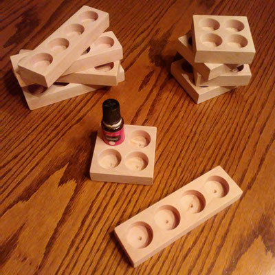 15ml Essential Oil bottle holders.  Square or rectangle. (Tested with YL bottle...oil not included) 