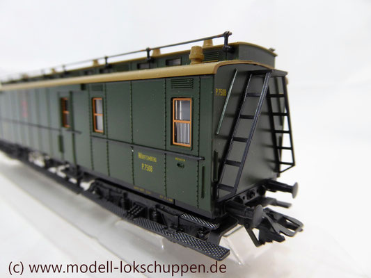 Märklin 4229 Schnellzug-Postwagen der Königlich Württembergischen Post    3