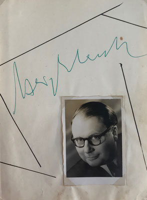 Heinz Erhardt, signiertes Albumblatt mit moniertem kleinem original Agfa Foto