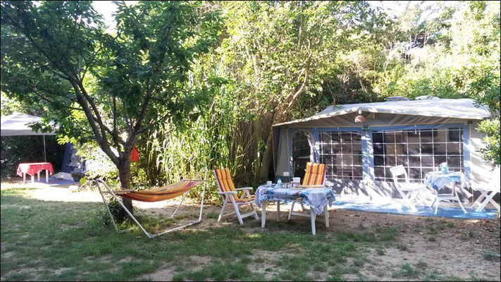 Camping à Six Fours : Emplacement Cerisier