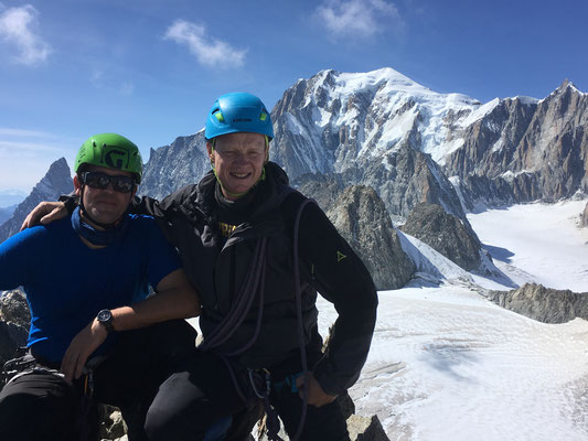 Olivier et Marc-André au sommet, avec le Roi Mt-Blanc