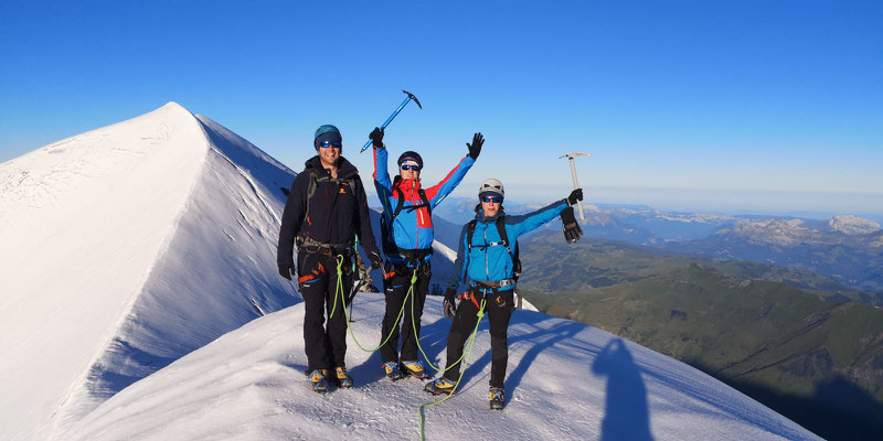 Yves, Bruno et Pierre au sommet. Fantastique !