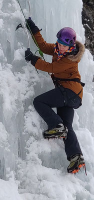 Au Saugy, Claire s'applique sur ce beau ressaut de glace