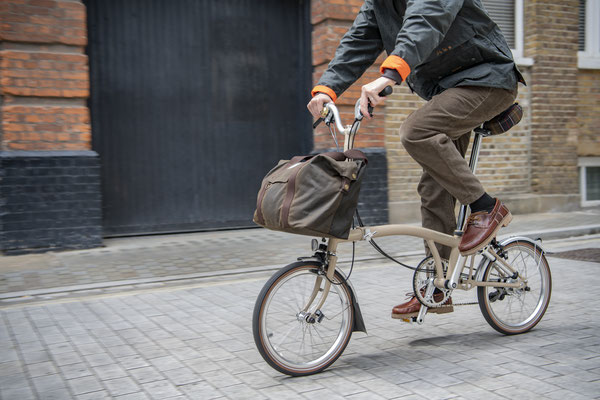 Best of British Design Barbour und Brompton prasentieren zweite Kooperation VeloTOTAL Aktuelle News rund um das Thema Fahrrad