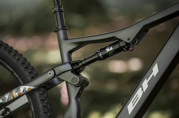 Das neue BH iLynx+ SL Aluminium: Federweg am Heck ©BH Bikes