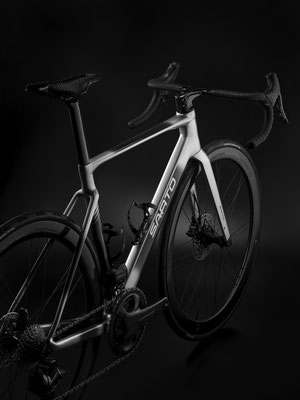 Wie jedes Produkt von Sarto ist auch der Raso TC in Custom Sizing oder in Standardgrößen erhältlich.