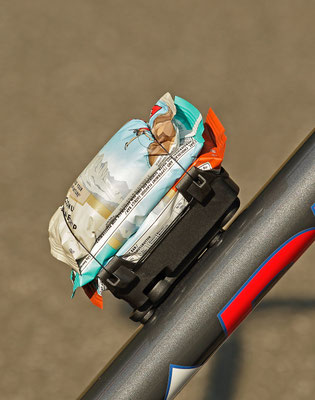 FIDLOCK UNI CONNECTOR Beispiel Energieriegel / Foto: Fidlock