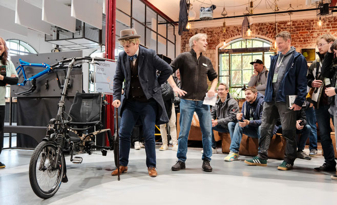 In den über 20 Workshops wurde praxisnahes Wissen vermittelt ©Hase Bikes