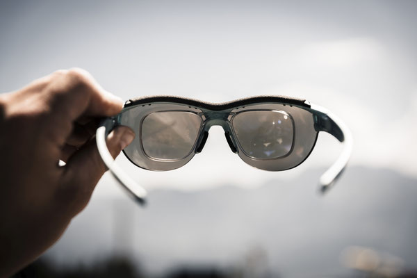 Sportbrillen von evil eye können optisch verglast werden, als Direktverglasung, über einen Adapter oder in Form eines Clip-ins ©Max Draeger