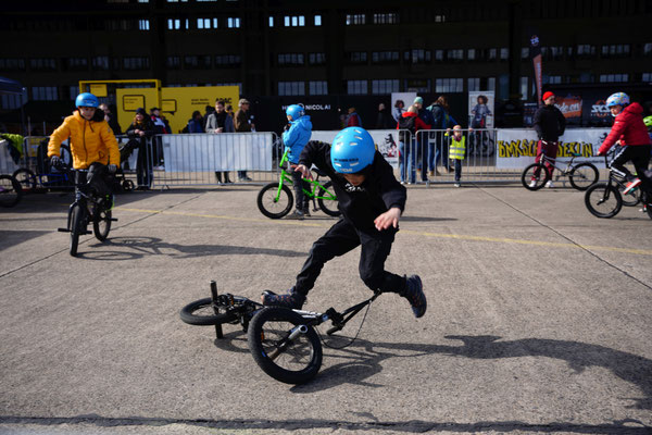 VELOBerlin 2022 - Die Messe Outdoor©Stefan Haehnel