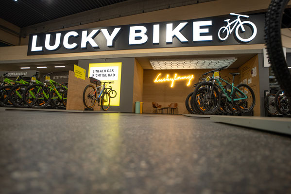Die neue Firmenzentrale und Filiale der LuckyBike.de GmbH in Bielefeld. Fotorechte: Lucky Bike.de GmbH