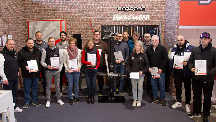 Zertifizierte Händler nach der ergotec Schulung vom 01.03.2023 ©Humpert/ergotec