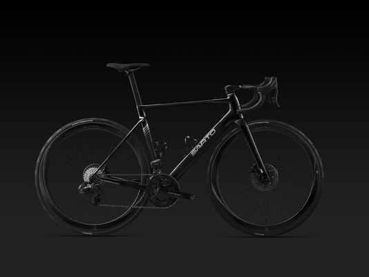 Das Raso TC ist eine Sonderedition des All-Road-Aero-Langstreckenbikes Raso, gebaut aus Tri-Composite-Rohren