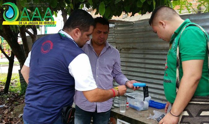 Dr. Luis Gabriel Balmaseda en compañía de la Secretaría de Salud Departamental y Municipal.