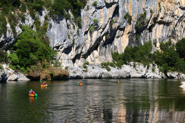 Au calme sur la rivière d'Ardèche