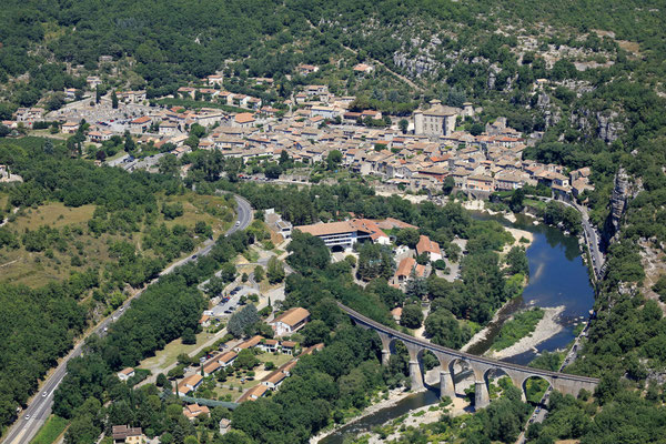 Village de caractère Balazuc en Ardèche