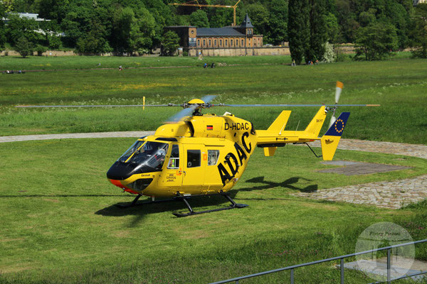 Am Elblandeplatz Dresden, Mai 2015