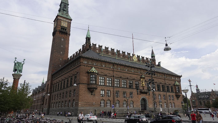 RATHAUS