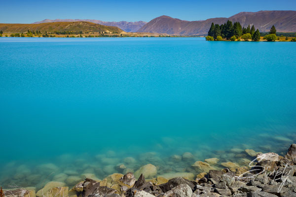 Tekapo, Stahlblaues Wasser des Lake Tekapo