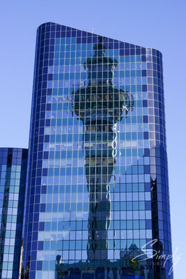 Aukland Tower-Reflektion in Hochhaus