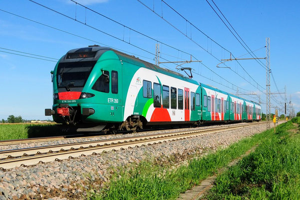 350 005 in Fiorenzuola d'Arda, FER Ferrovie Emilia Romagna