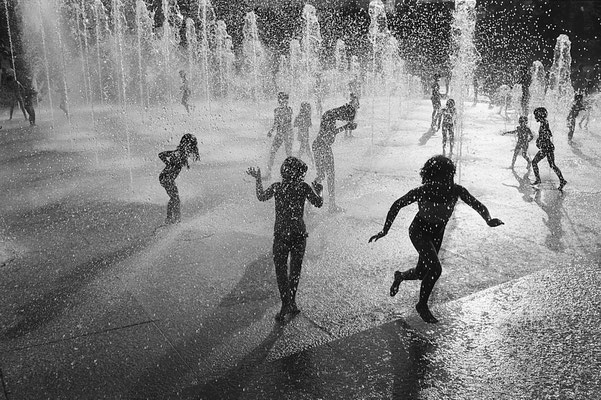 Instant décisif , Paris (2003) - series of 25