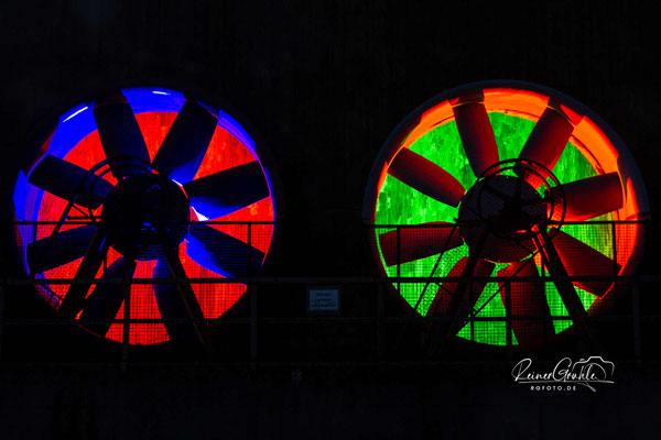 <b>Lüfter</b><br>LaPaDu: Lüftergebäude (Foto: Reiner Gruhle)<br>10 sec | f/4.5 | 28 mm (42 mm) | ISO 100
