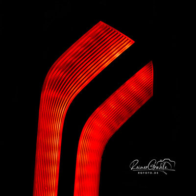 <b>Busrückleuchte</b><br>1/500 | f/3.5 | 90 mm (135 mm) | ISO 100