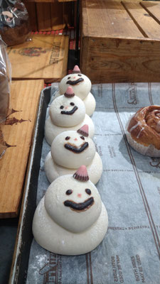 ～  雪の日に ～　笑顔で整列  Snow Man♪　　(2024.2.6) (c) Yukie Arai