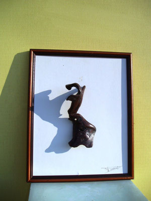 La sculpture "fadocobra" sur toile fixée sur cadre